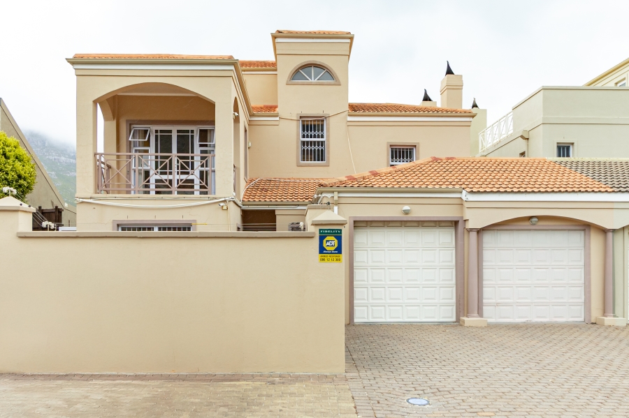 4 Bedroom Property for Sale in Northshore Western Cape